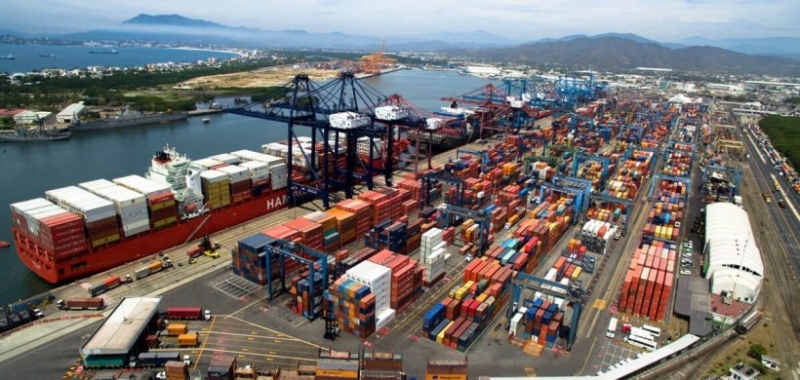 BEWAFFNETE KOMMANDO stiehlt 20 Container mit GOLD, SILBER und ZINK in Manzanillo, Mexiko