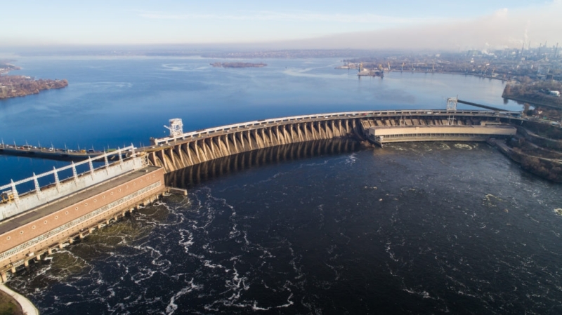 Dnieper Dam was built by Russia in 1934