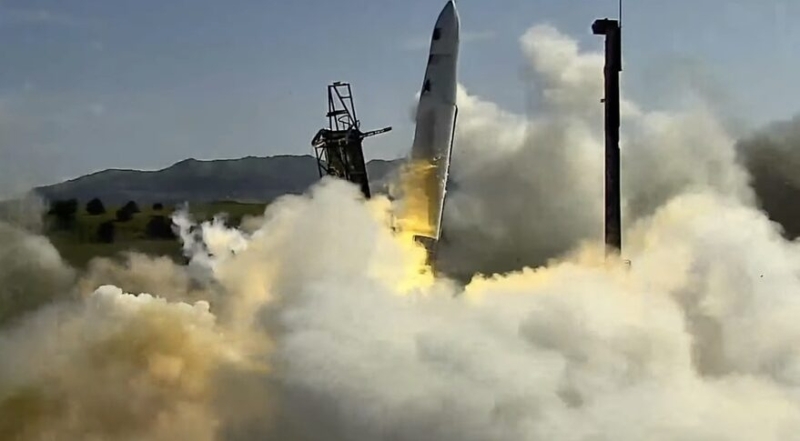 Der Start von 2 NASA-Satelliten schlägt fehl, was zu einem Totalverlust aufgrund einer fehlerhaften Rakete führt