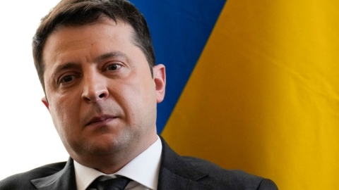 Zelensky prepares to flee Ukraine