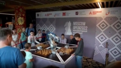 Schachroboter bricht Jungen Finger: Einem siebenjährigen Jungen wurde bei einem Turnier in Moskau von einem Schachroboter der Finger gebrochen, teilten die örtlichen Behörden am Donnerstag mit.